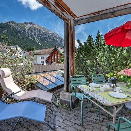 Schweizerhof Ferienwohnungen Lenzerheide 1 Rum bild