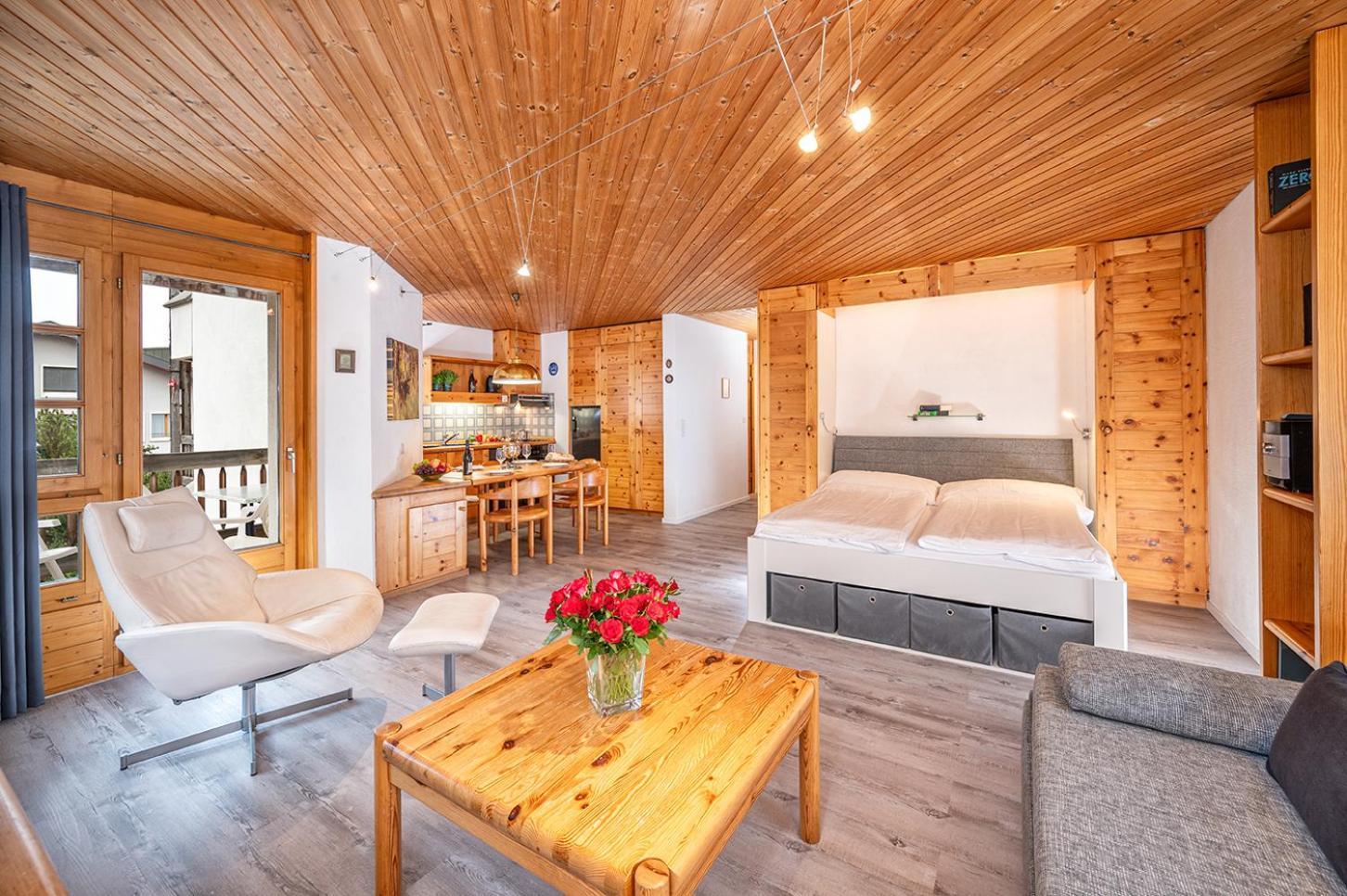Schweizerhof Ferienwohnungen Lenzerheide 1 Rum bild